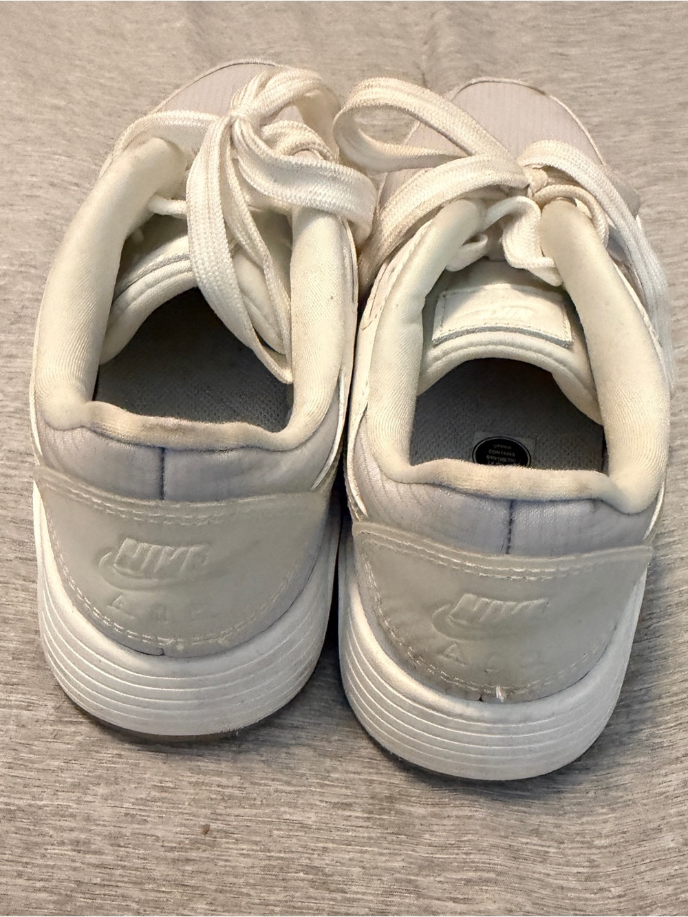 Nike Air Max Women’s White Shoes - Picture 4 of 4